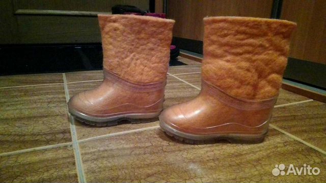 Валенки натуральные с галошками Валенки натуральные с галошками