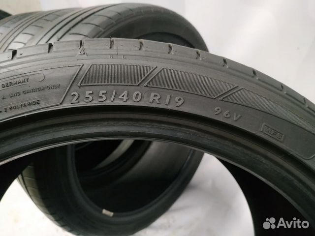 255 40 19 Dunlop Sp Sport Maxx GT 96V