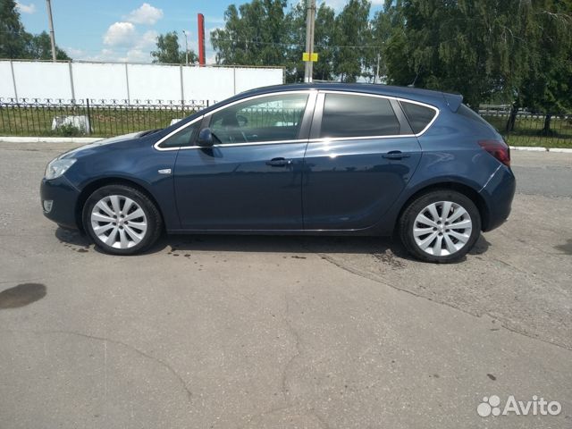 Opel Astra 1.4 МТ, 2011, 114 000 км