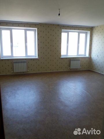 3-к квартира, 80 м², 1/3 эт.