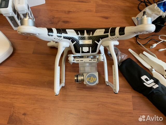 Квадрокоптер DJI phantom 3 advanced Квадрокоптер DJI phantom 3 advanced