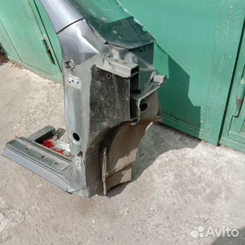 Стойка лобового стекла правая Toyota Matrix 02-08