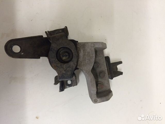 Подушка двигателя LIfan Solano 1.5