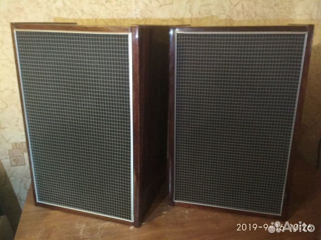 Колонки 10ас-401 от магнитофона Юпитер Колонки 10ас-401 от магнитофона Юпитер