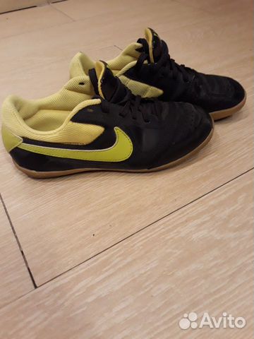 Бутсы детские Nike (для зала) Бутсы детские Nike (для зала)