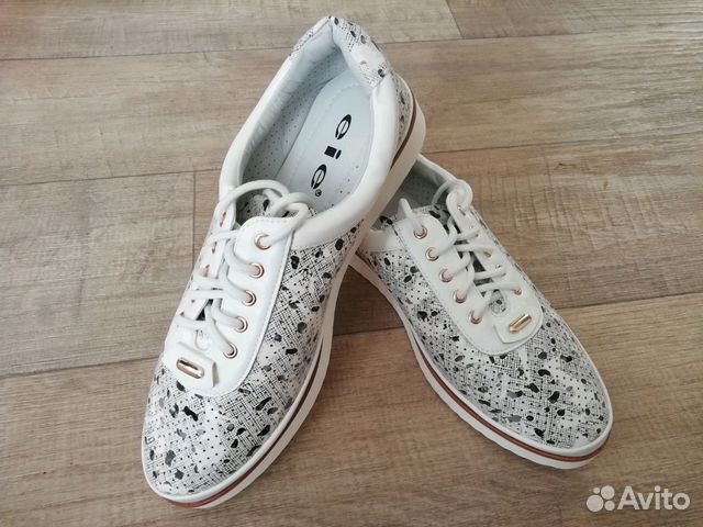 Слипоны (кеды женские) новые Слипоны (кеды женские) новые