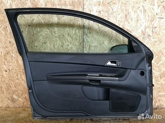 Дверь передняя левая Volvo C 30 2003 Дверь передняя левая Volvo C 30 2003