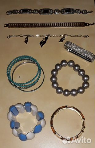 Красивая бижутерия браслеты разные
