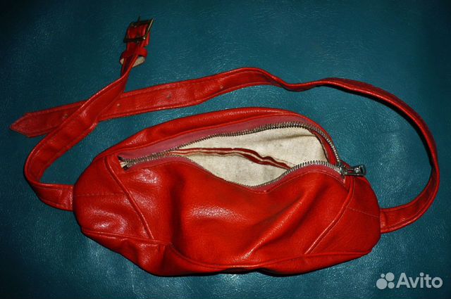 Красная поясная спортивная сумка СССР 70-х годов