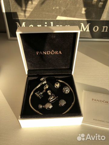 Браслет Pandora 18 см с шестью шармами