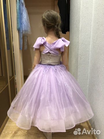 Платье дизайнерское нарядное 5-7 лет Платье дизайнерское нарядное 5-7 лет