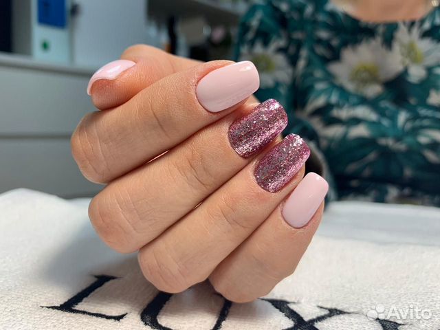 Маникюр педикюр