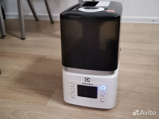 Ультразвуковой увлажнитель Electrolux EHU-3515D Ультразвуковой увлажнитель Electrolux EHU-3515D