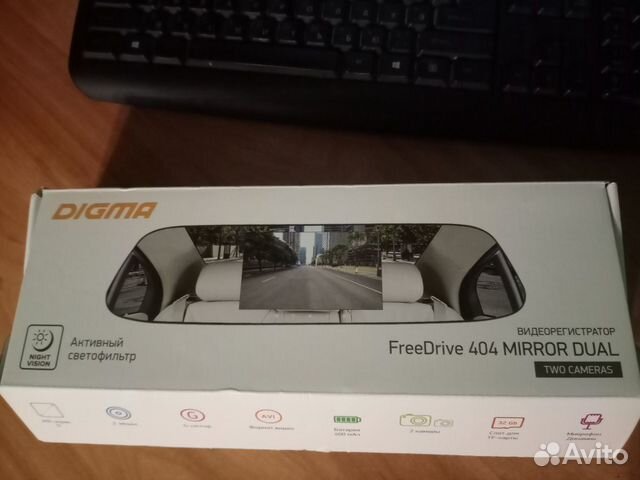 Зеркало заднего вида + видеорегистратор + камера Зеркало заднего вида + видеорегистратор + камера