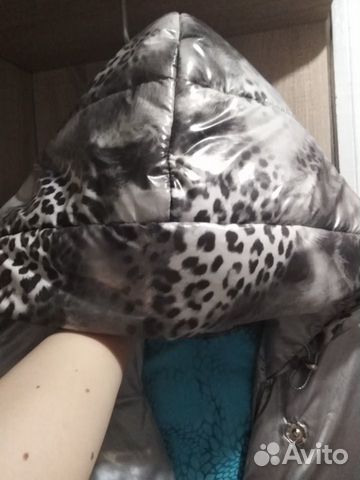 Фирменный женский зимний пуховик,перчатки в подаро Фирменный женский зимний пуховик,перчатки в подаро