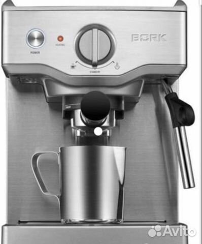 Кофемашина Bork c 700