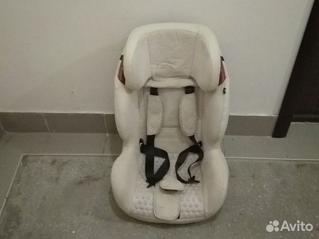 Автомобильное кресло Автомобильное кресло