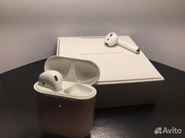 Наушники Apple AirPods 2 (Wireless Charging Case) Наушники Apple AirPods 2 (Wireless Charging Case)