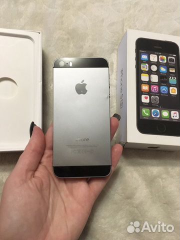 Телефон iPhone Телефон iPhone