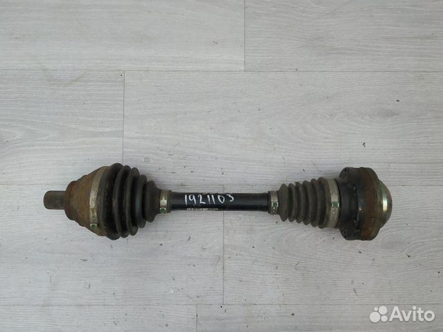 Полуось левая 3C0407271S VW Passat (B6) 2005-2010