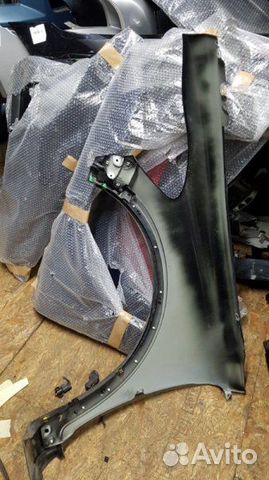 Крыло переднее правое Volvo C30 хэтчбек B4204S3