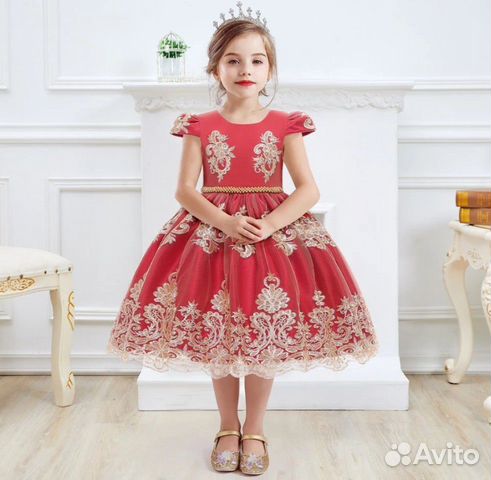 Новое нарядное платье для девочки Новое нарядное платье для девочки