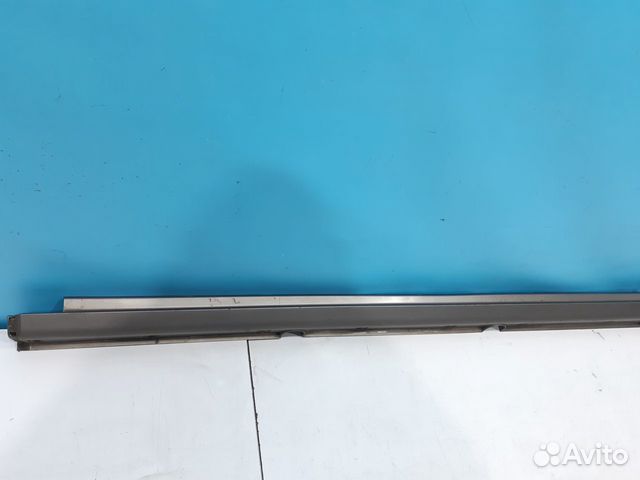 Накладка порога правая Hyundai Grand Starex 1