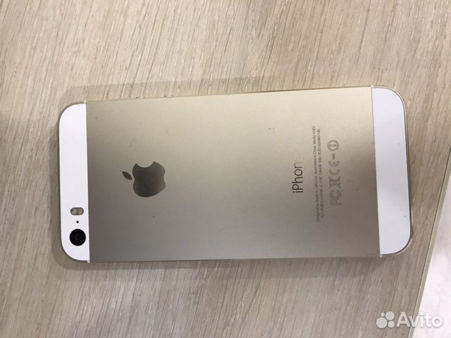 Телефон iPhone 5s Телефон iPhone 5s