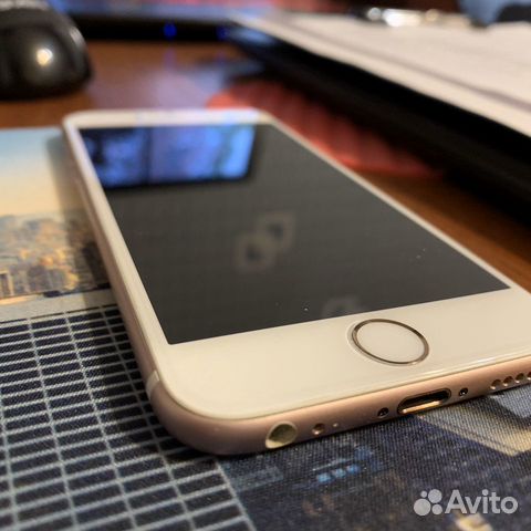Телефон iPhone 6s
