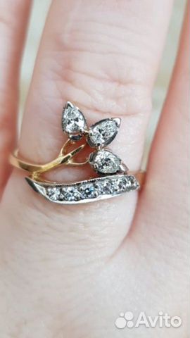 Золотое кольцо с бриллиантами 750 пробы СССР Золотое кольцо с бриллиантами 750 пробы СССР