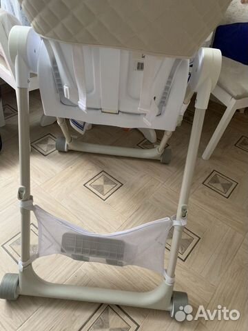 Стульчик для кормления Happy Baby