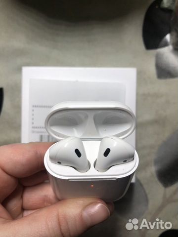 Беспроводные наушники AirPods оригинал Беспроводные наушники AirPods оригинал