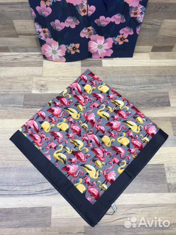 Новый женский шёлковый платок Gold Kashkha Новый женский шёлковый платок Gold Kashkha