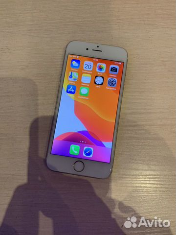 Телефон iPhone