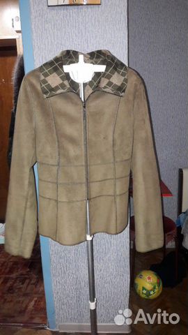 Куртка демисезонная в отличном состоянии Куртка демисезонная в отличном состоянии