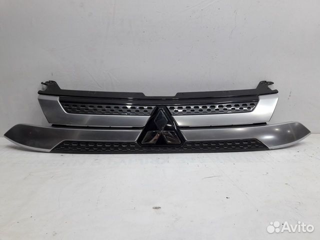 Решетка радиатора Mitsubishi Outlander 3 2018 Решетка радиатора Mitsubishi Outlander 3 2018