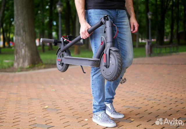 Электросамокат Xiaomi Mijia M365 Electric Scooter