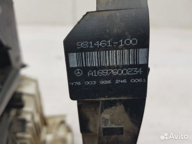 Замок передний правый Mercedes A Class W169