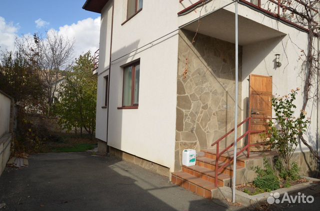 Дом 320 м² на участке 6 сот.