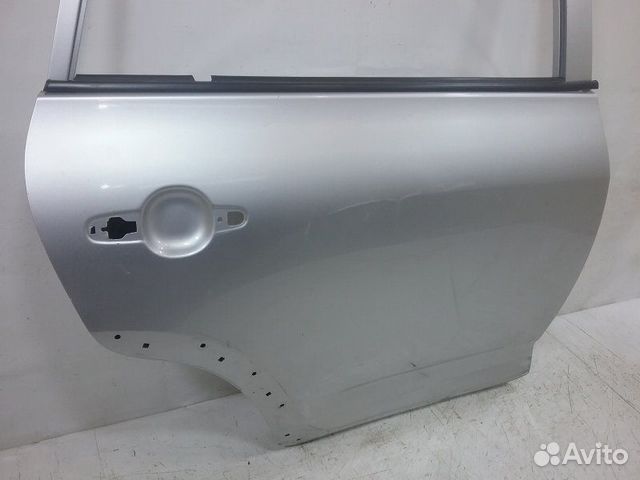 Дверь задняя правая Toyota Rav4 30