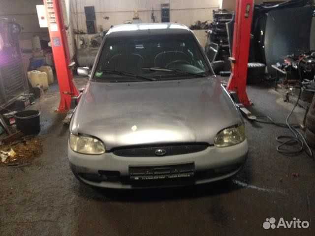 Разбор на запчасти Ford Escort Разбор на запчасти Ford Escort