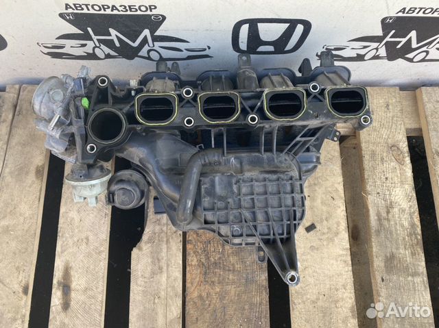 Коллектор впускной Mazda 3 BL 2.0