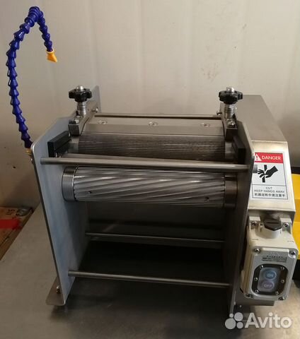 Шкуросъемная машина для рыбы Grand Bell 270 Шкуросъемная машина для рыбы Grand Bell 270