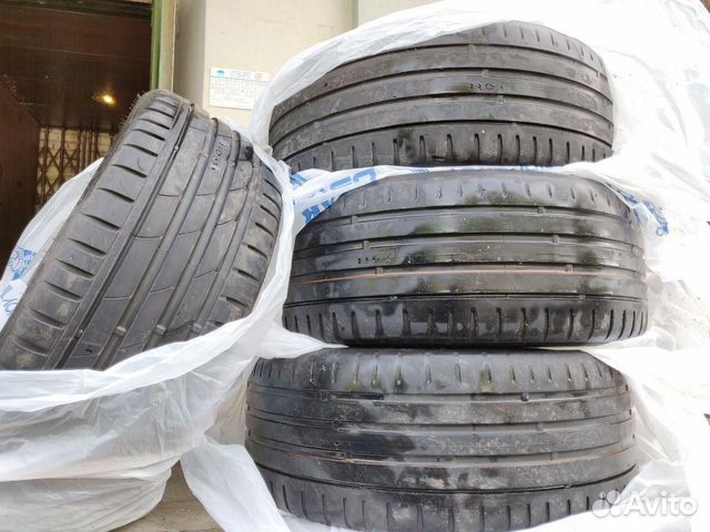Шины летние Nokian 225/40 R18 (4 шт)