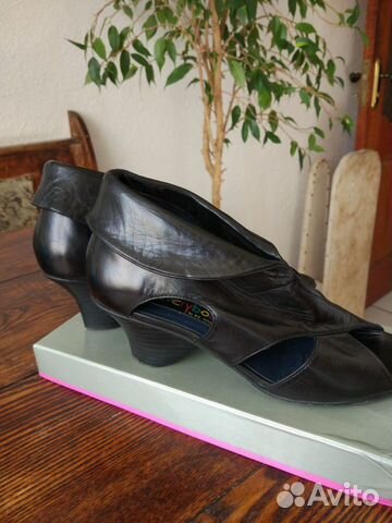 Босоножки черные натуральная кожа Босоножки черные натуральная кожа