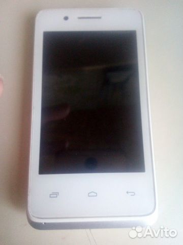 Телефон Fly iQ436i ERA Nano 9 с наушниками Телефон Fly iQ436i ERA Nano 9 с наушниками