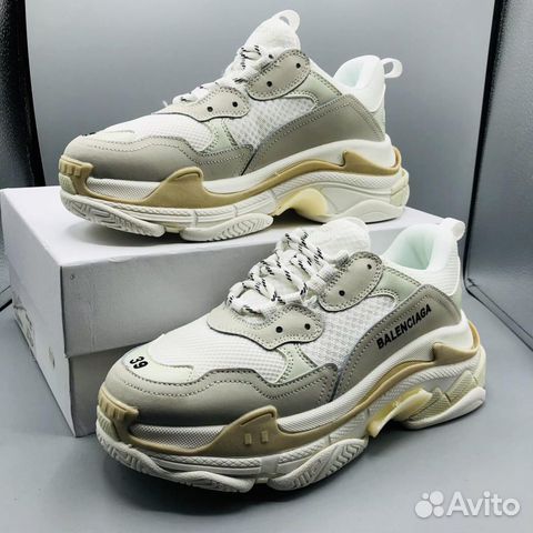 Кроссовки Balenciaga Triple S White белые Кроссовки Balenciaga Triple S White белые