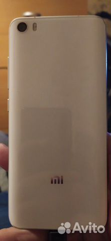 Телефон Xiaomi mi 5 32gb белый и запчасти Телефон Xiaomi mi 5 32gb белый и запчасти