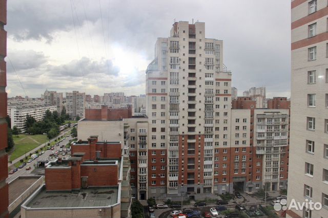 1-к квартира, 42 м², 13/24 эт.