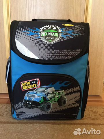 Школьный портфель для мальчика/Ранец/Рюкзак